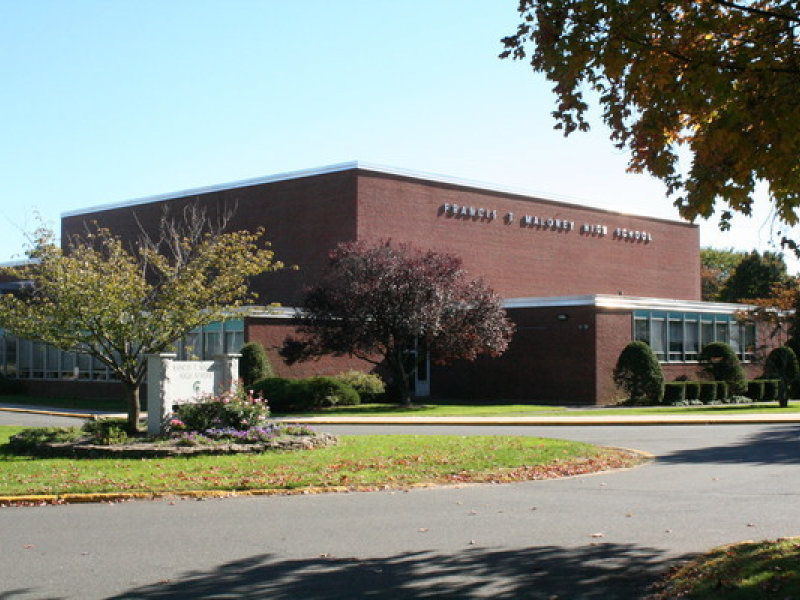 Maloney Students Sign Petition to Allow Boy to Wear Dress at Prom