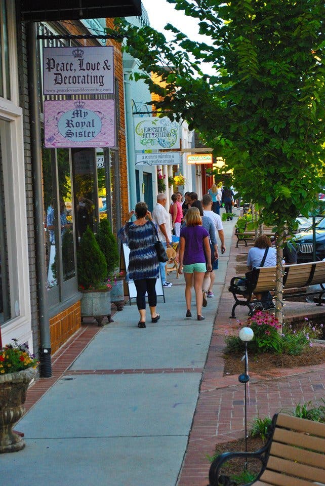 News small post card thumbnail