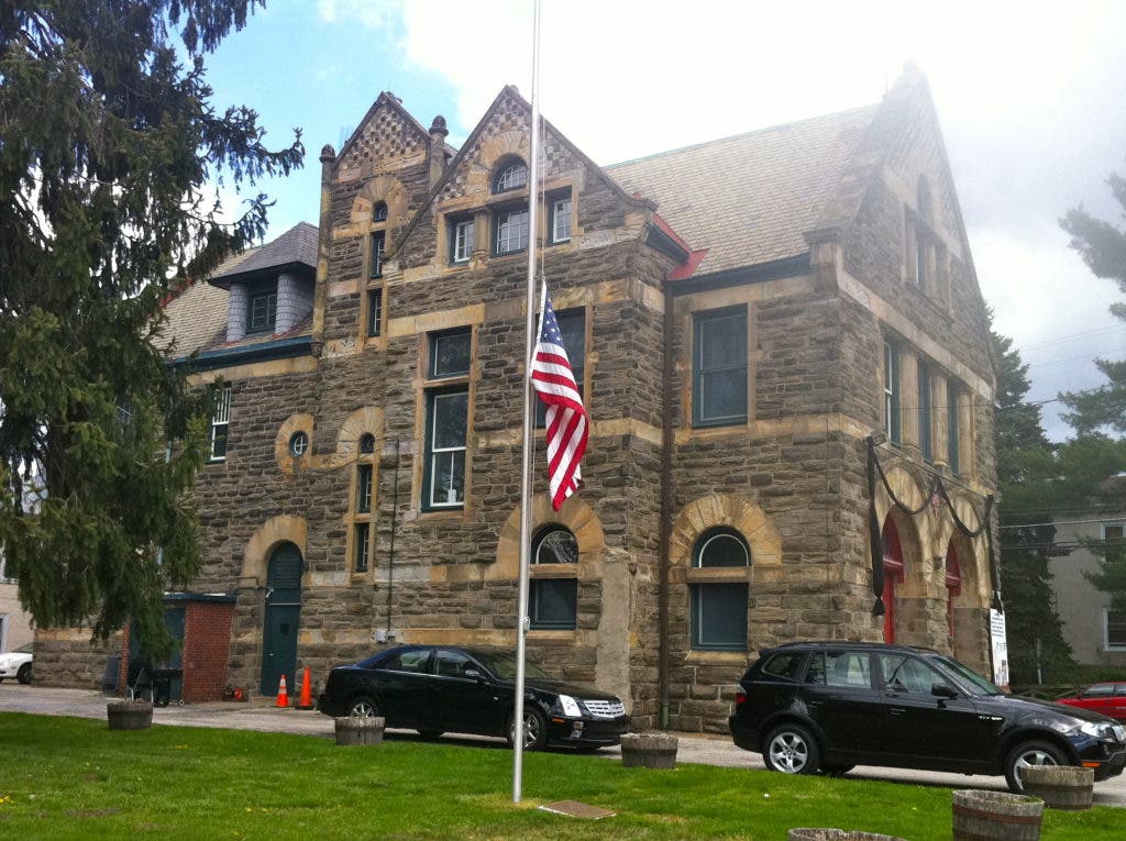 News small post card thumbnail