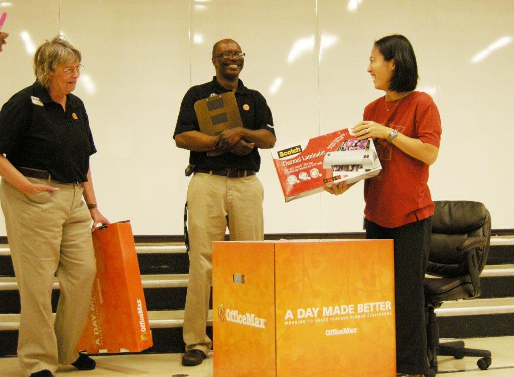 News small post card thumbnail