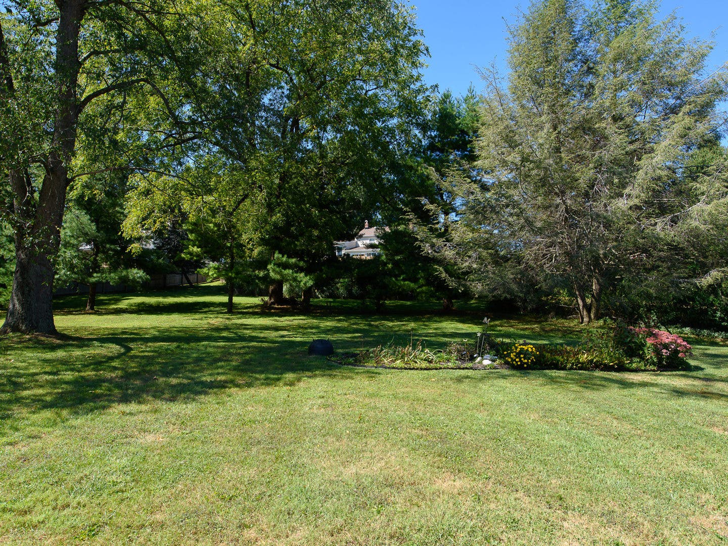 Open House Saturday Morning in West Goshen Township! 710 Edward Lane from 900am to 100 pm