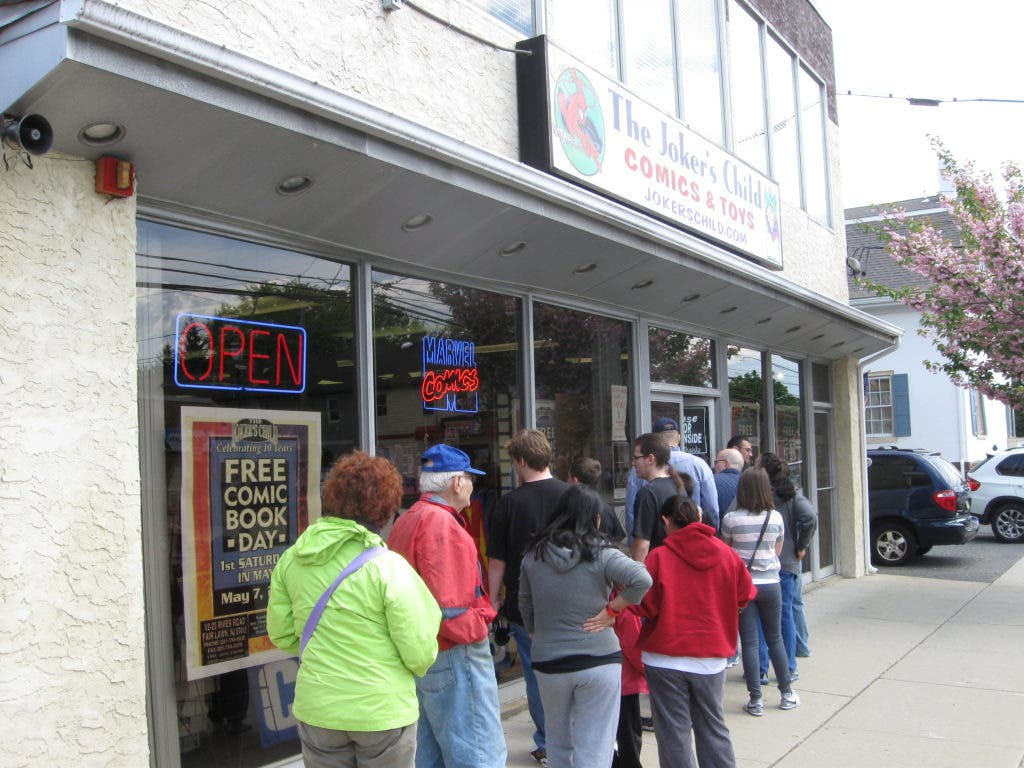 News small post card thumbnail