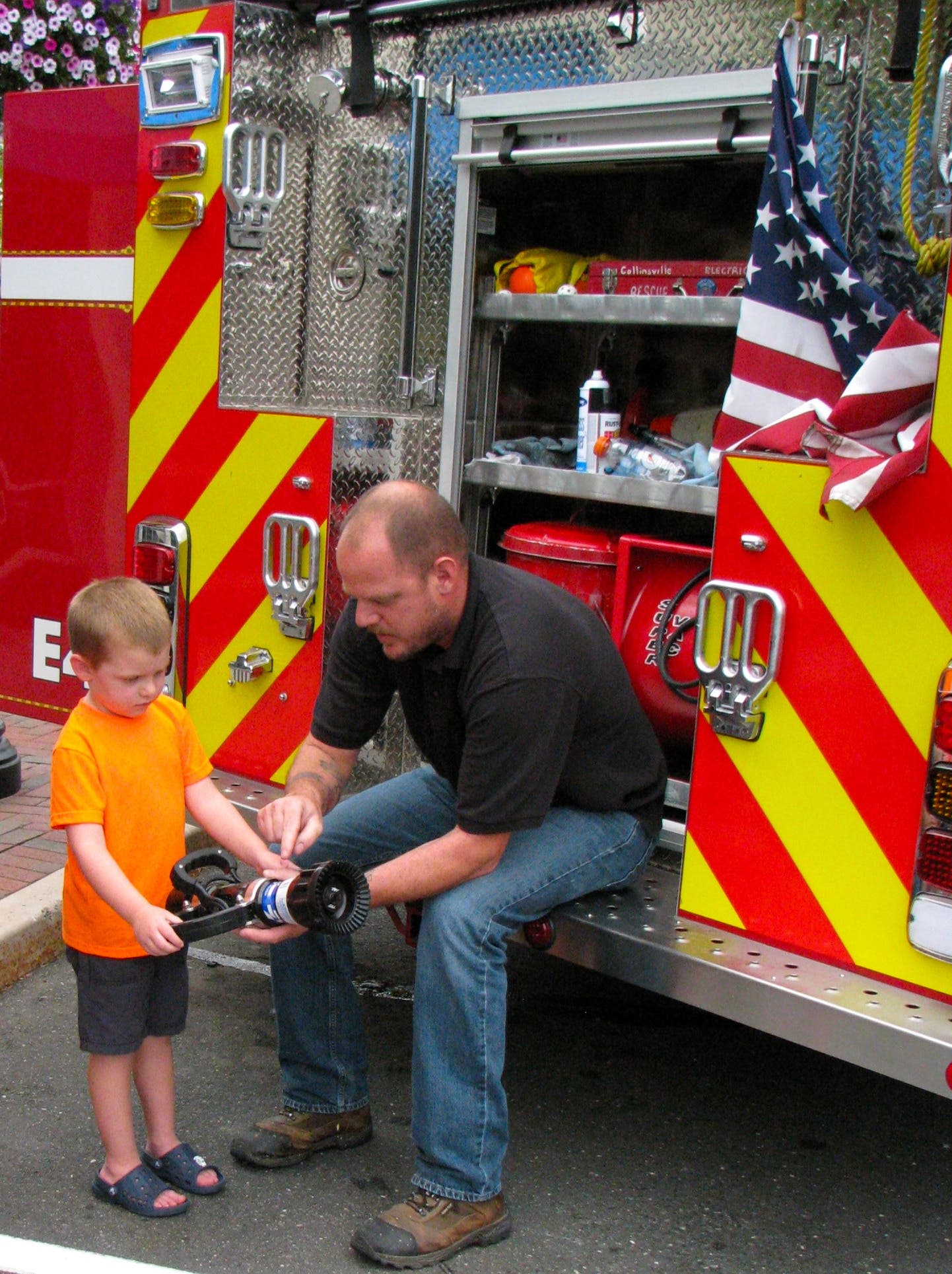 News small post card thumbnail