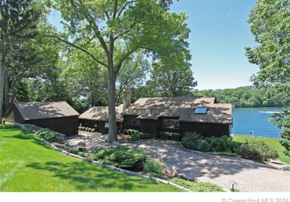 Brookfield WOW House Candlewood Shores Prized Waterfront Brookfield