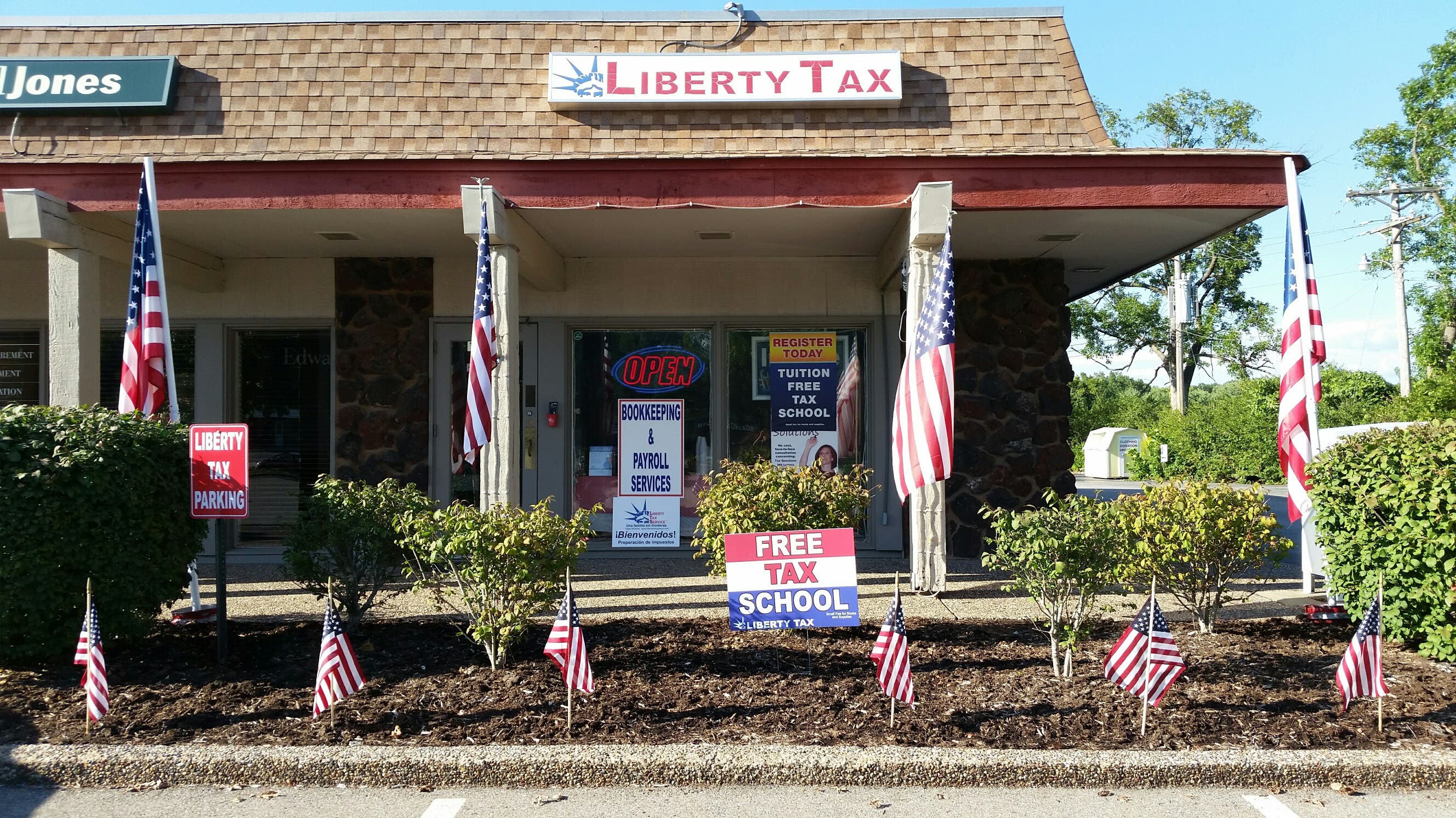 News small post card thumbnail