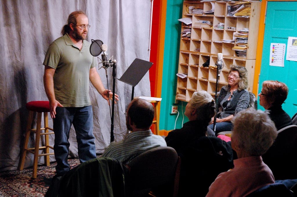 News small post card thumbnail