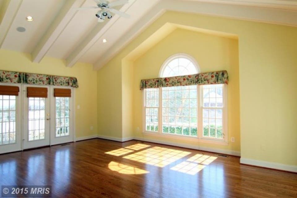 'WOW' House Gallery Beacon Hill Estate Has Spectacular Views