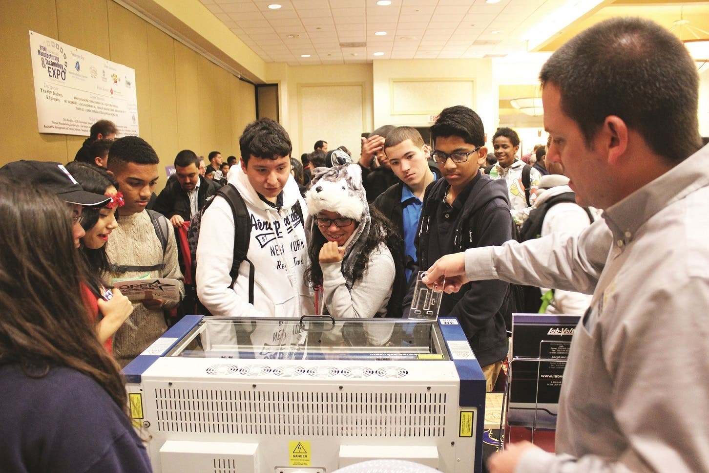 News small post card thumbnail