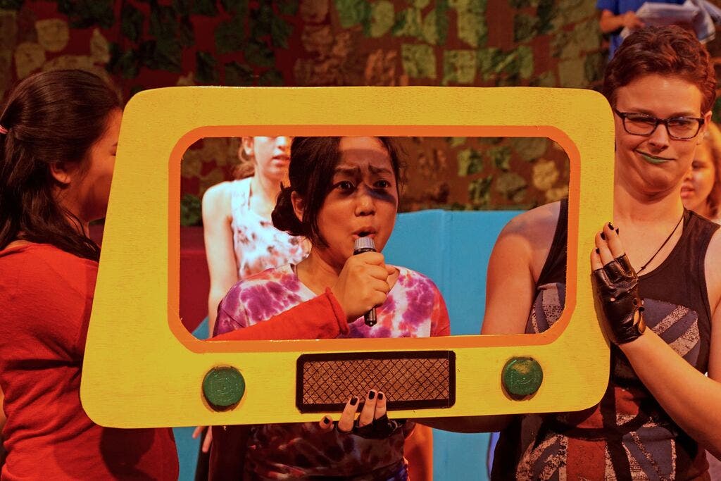 News small post card thumbnail