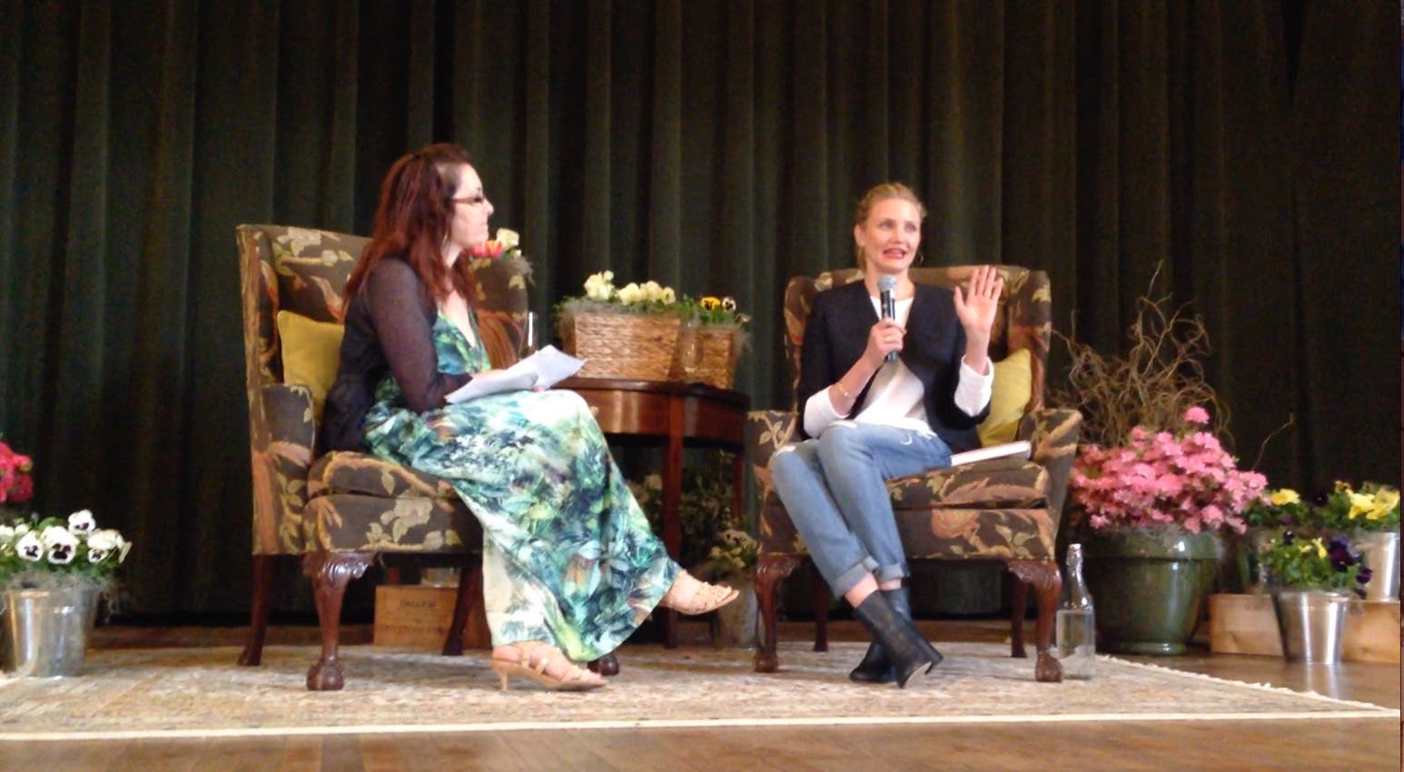 News small post card thumbnail