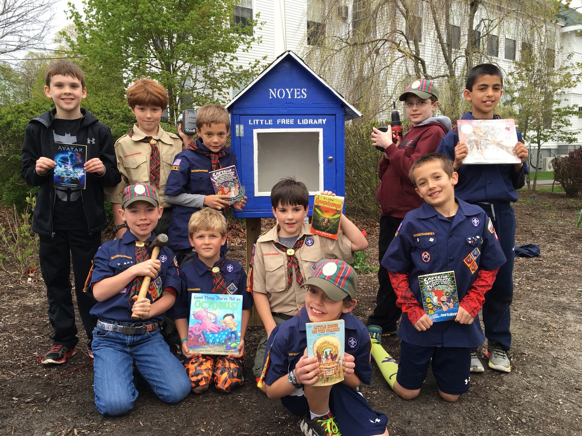 News small post card thumbnail