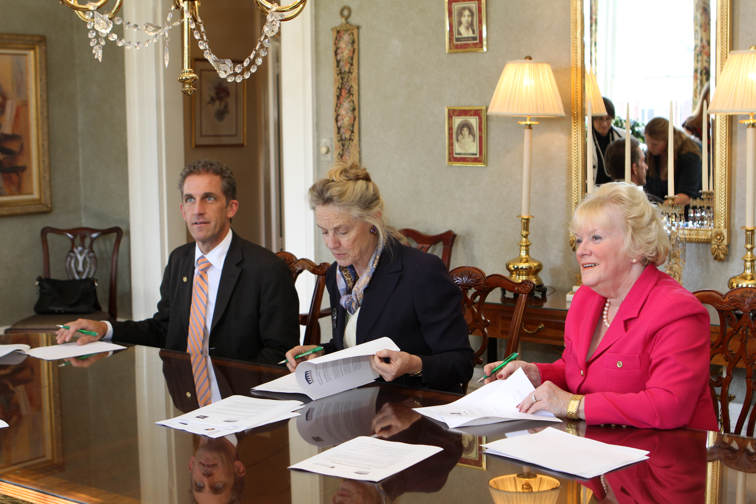 News small post card thumbnail