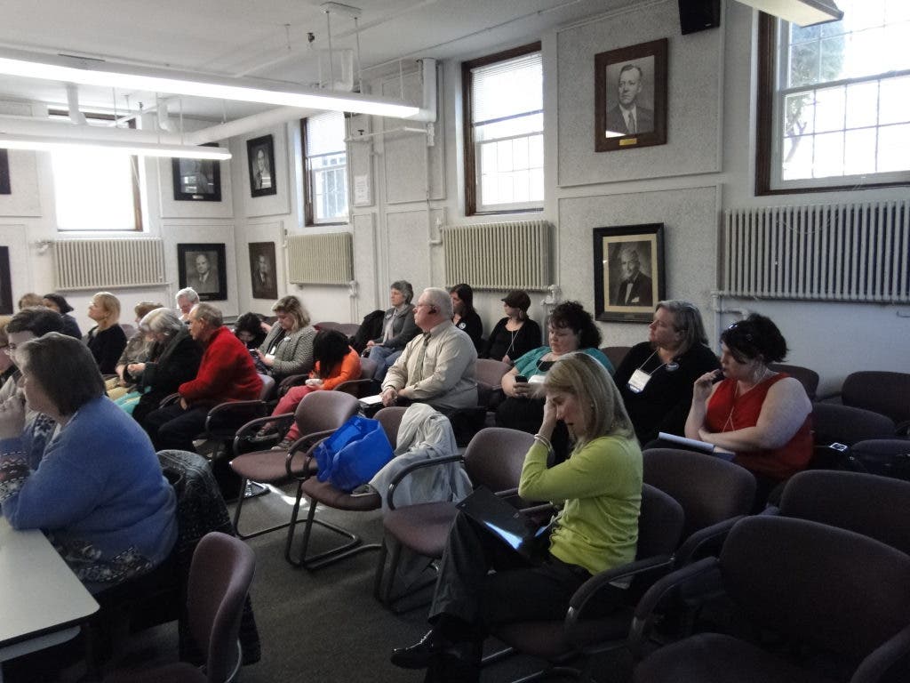 News small post card thumbnail