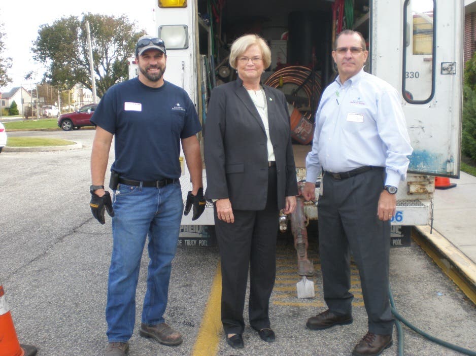 News small post card thumbnail