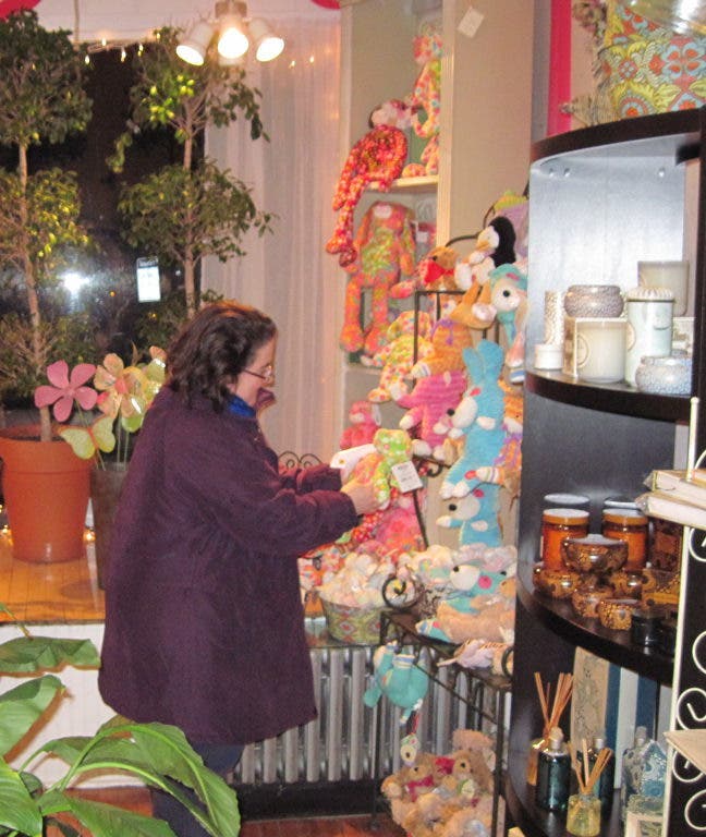 News small post card thumbnail