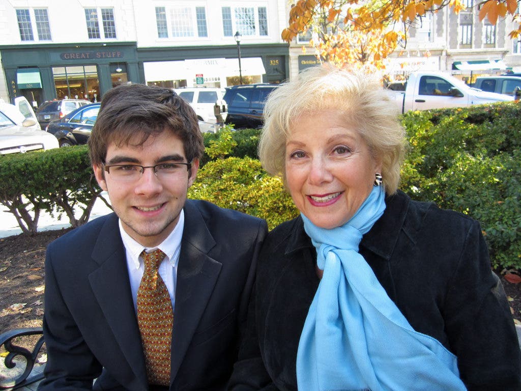 https://patch.com/img/cdn/users/280953/2011/11/raw/a9a7c217ec61b50befcb2a1a11b9ef42.jpg