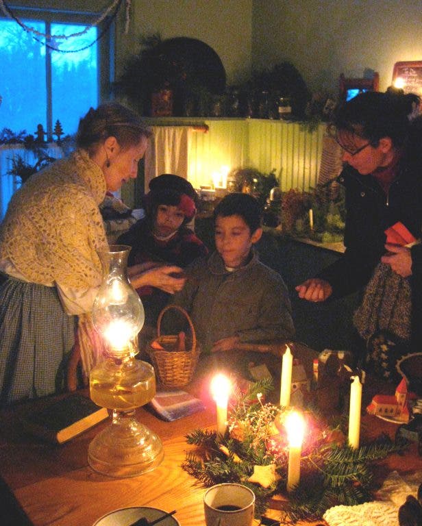 News small post card thumbnail