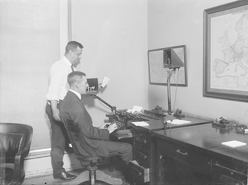 News small post card thumbnail