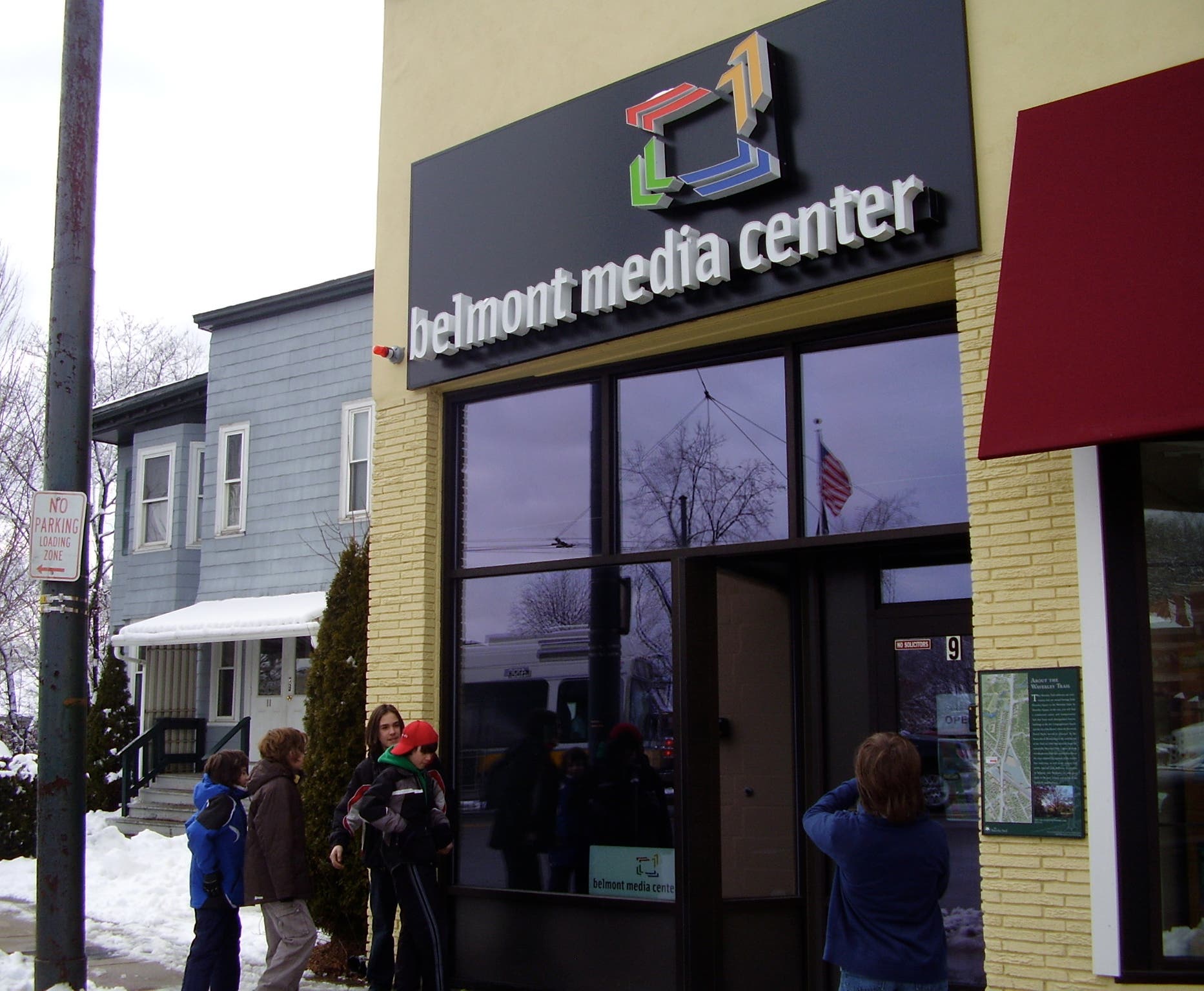 News small post card thumbnail