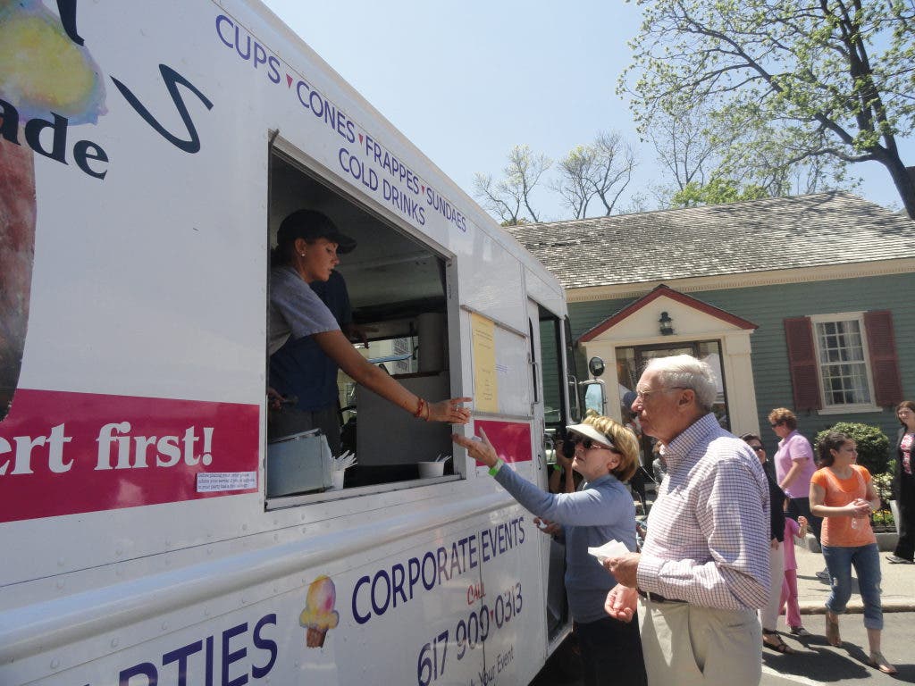 News small post card thumbnail