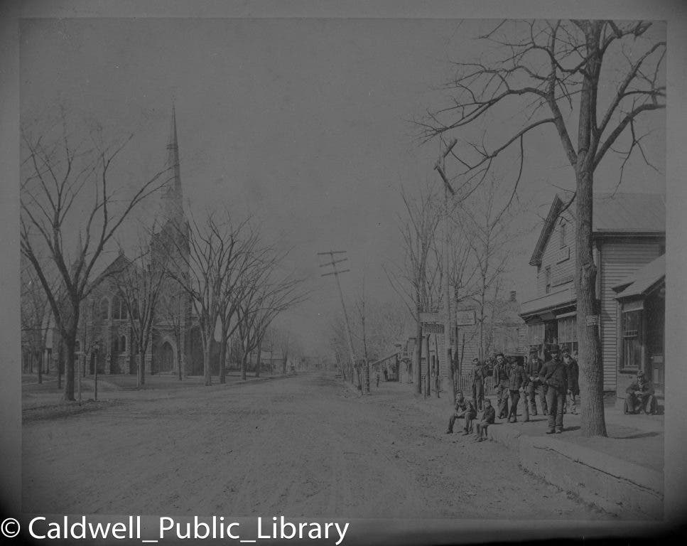 News small post card thumbnail