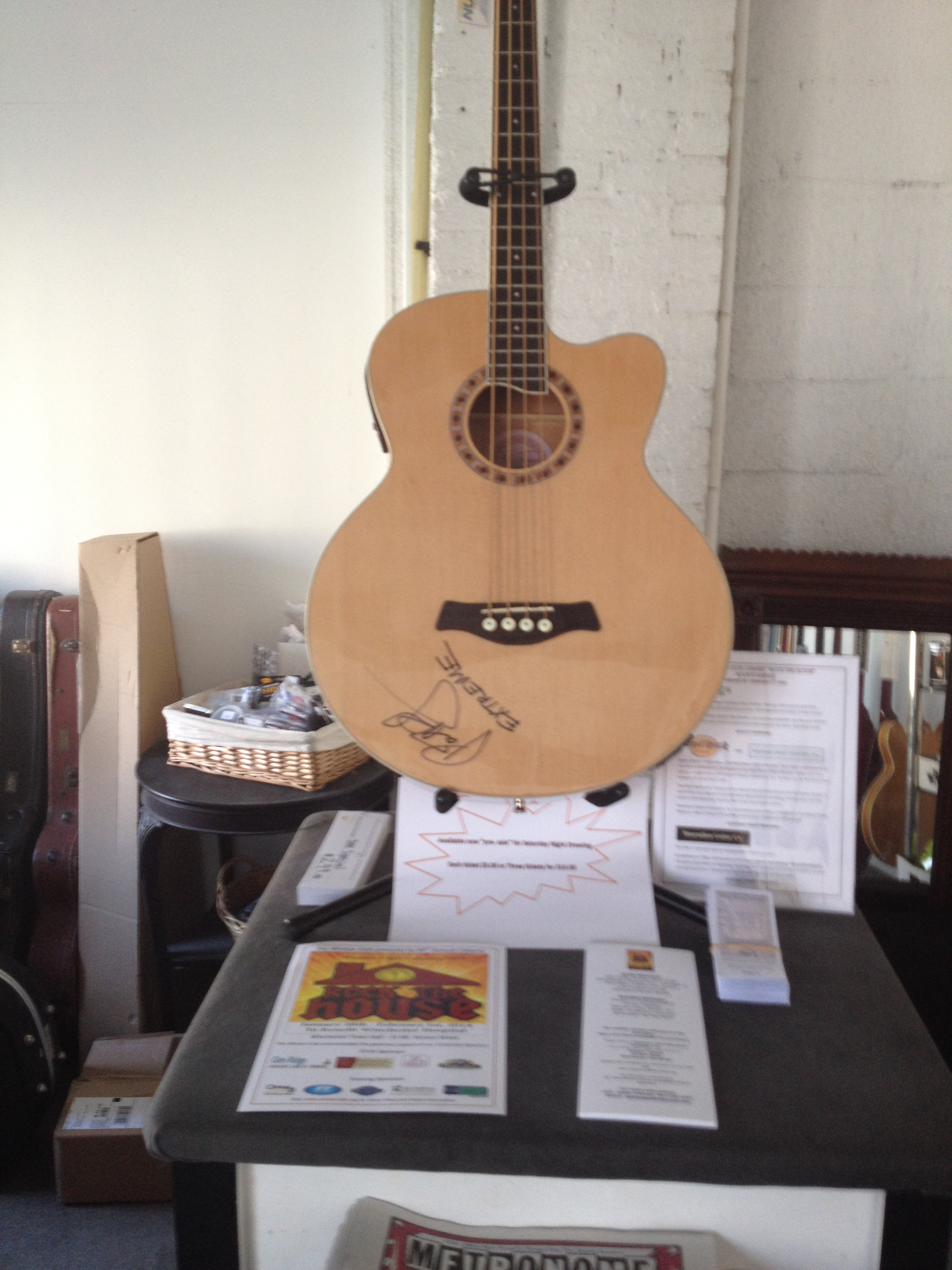 News small post card thumbnail