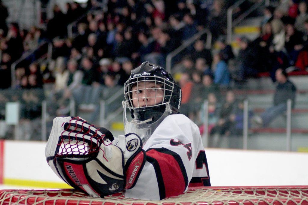 SportSeen: New Canaan Hockey Edges Glastonbury in Pursuit of State ...