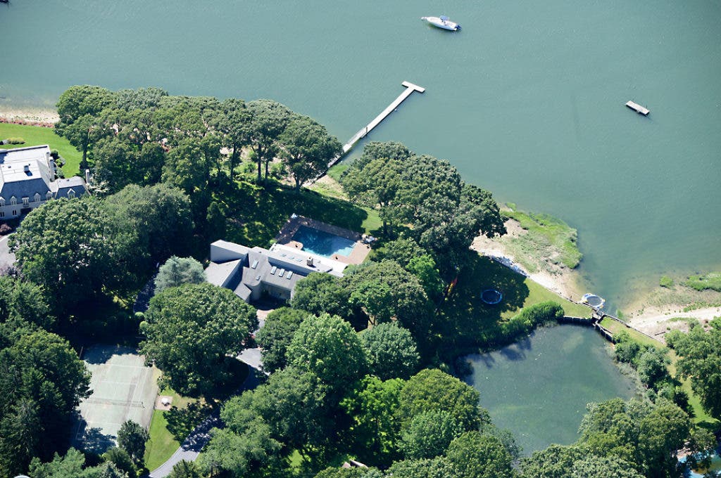 Luxury Listings 4.15Million Mansion in Lloyd Harbor Huntington, NY
