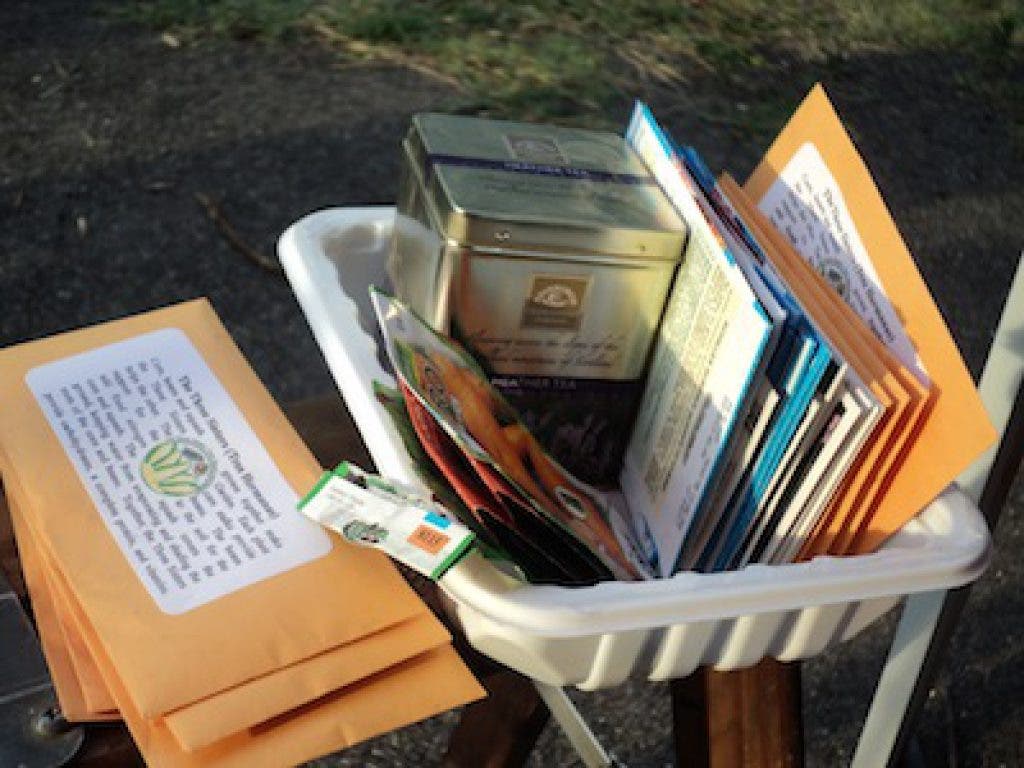 News small post card thumbnail