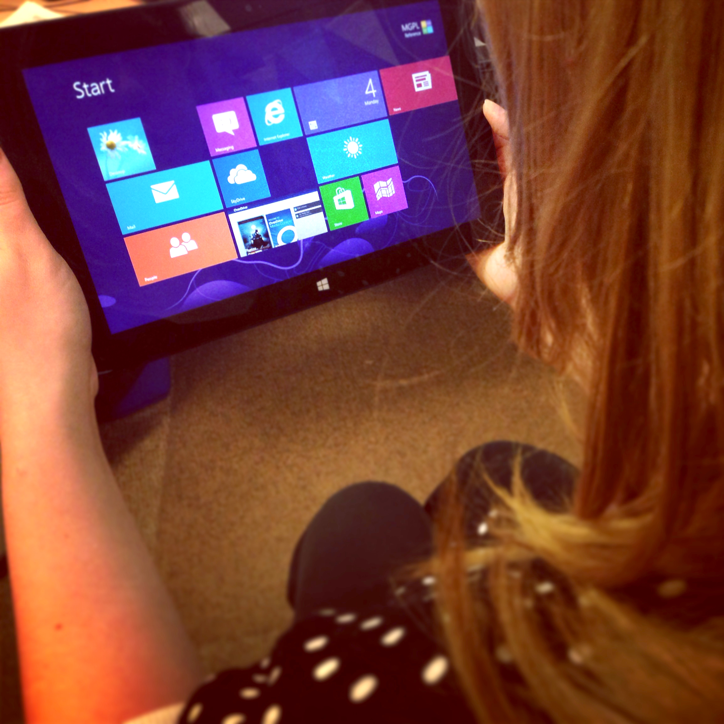 News small post card thumbnail