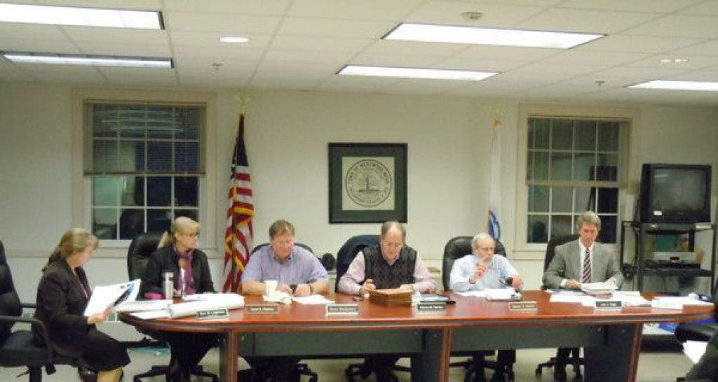 Planning Board Notebook Hoover Ave. Discussed, Farm Continued