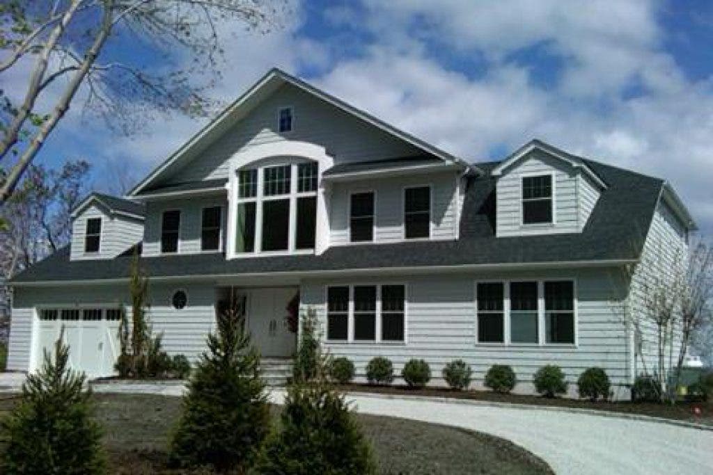 House Hunt Three Miller Place District Homes Under 350K Miller