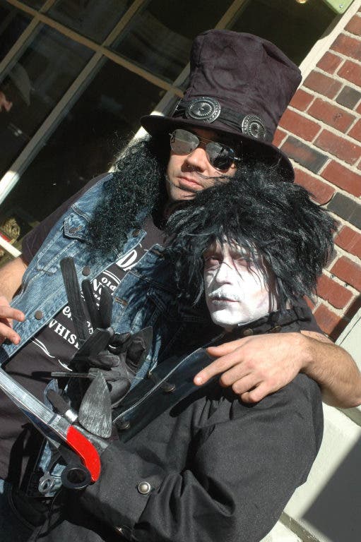 FIND YOUR PHOTO: Locals, Visitors Take in Spooky Sights