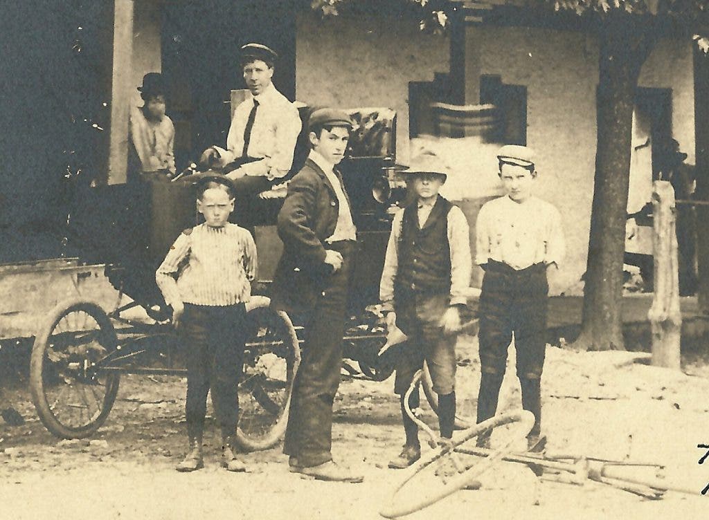 News small post card thumbnail