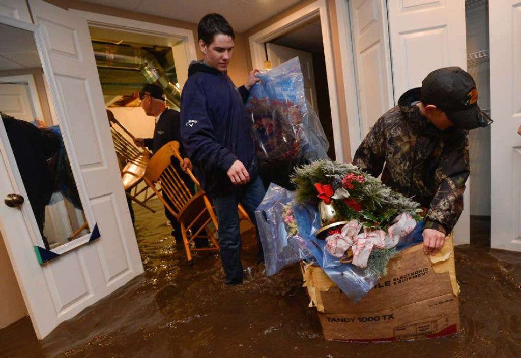 How to Safely Clean Up Your Basement After a Flood Damages Your House ...
