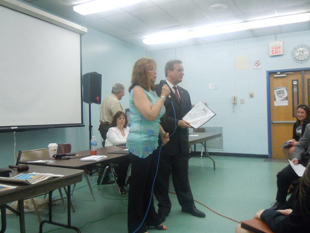 News small post card thumbnail