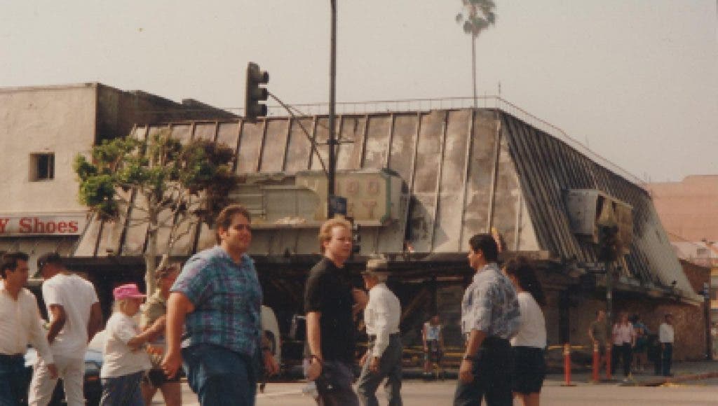 Watching the City Burn from the Rooftops—the L.A. Riots 20 Years Later ...