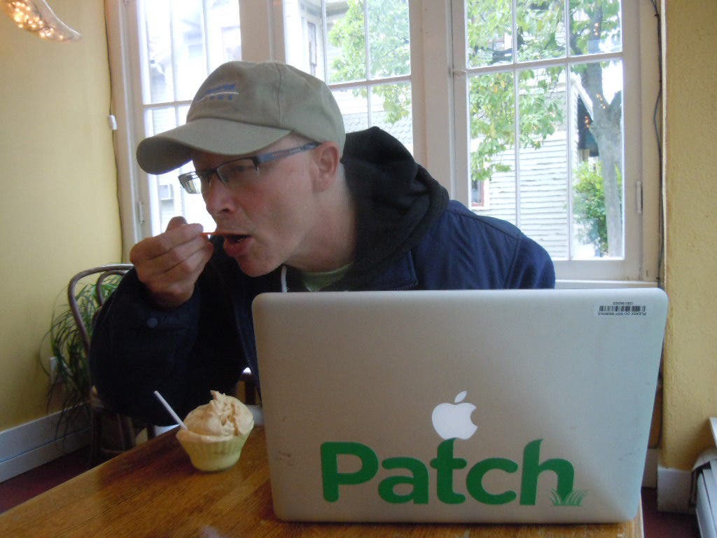 https://patch.com/img/cdn/users/37924/2011/10/raw/53693b74d2af9a4a24d376d9cf6d8cd9.jpg