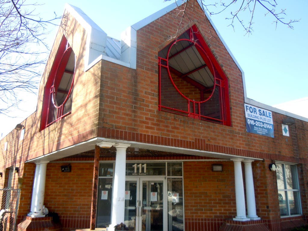 News small post card thumbnail