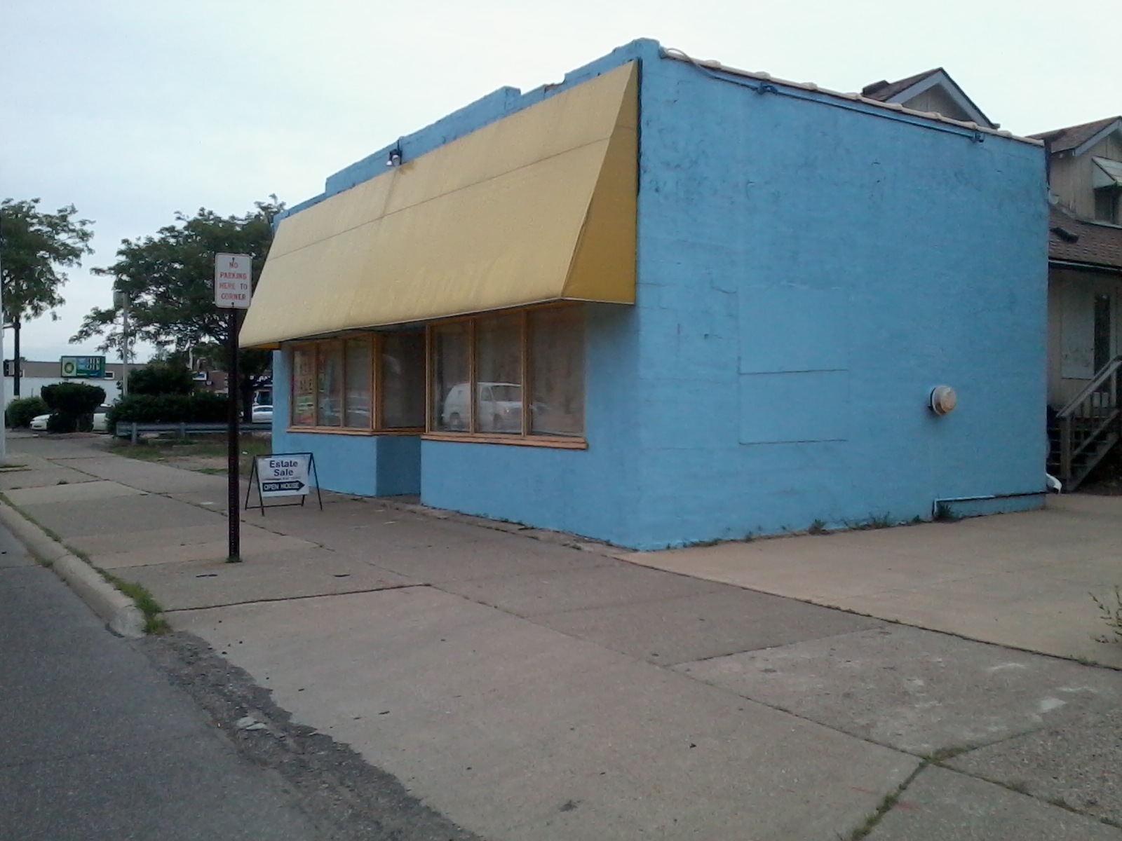 News small post card thumbnail