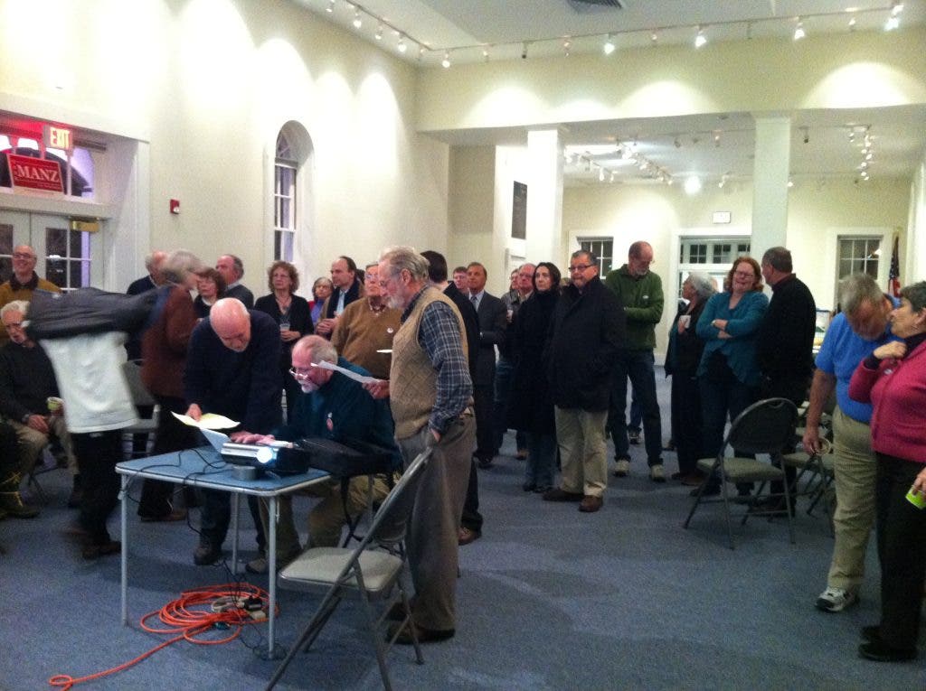 News small post card thumbnail