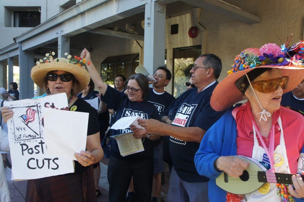 News small post card thumbnail