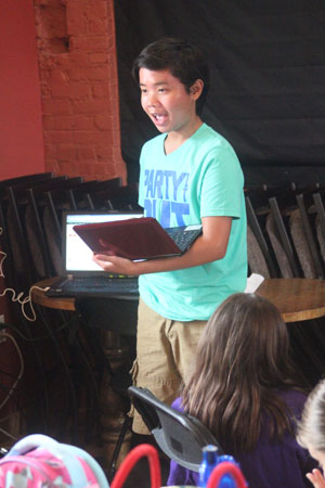 News small post card thumbnail