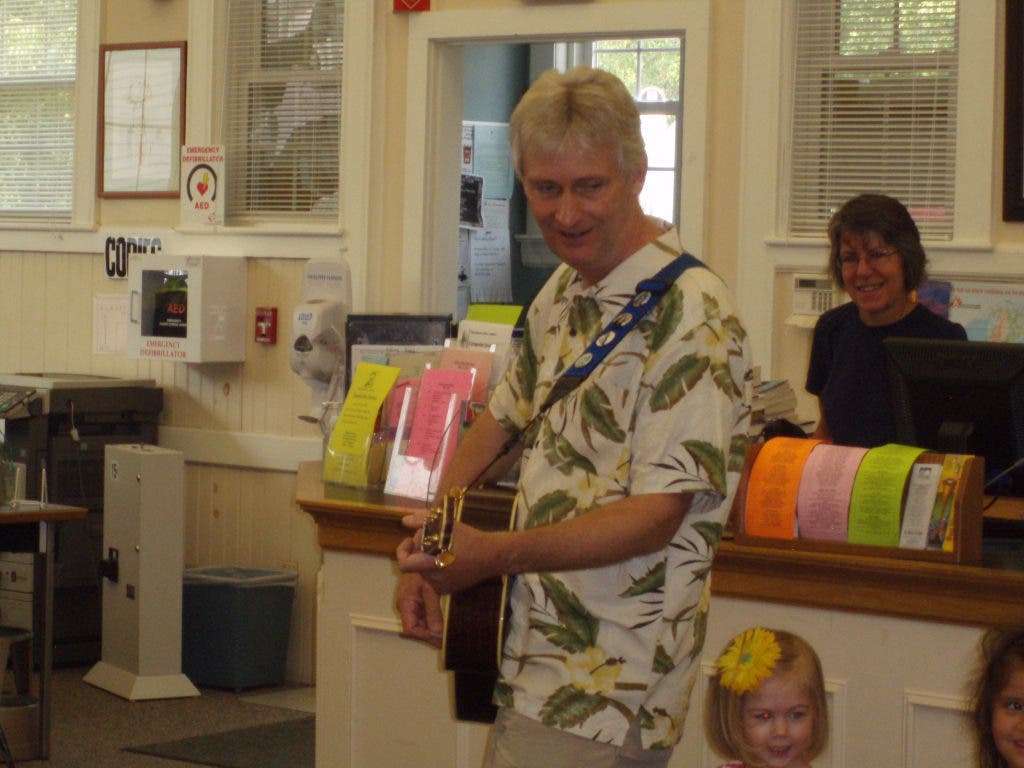 News small post card thumbnail