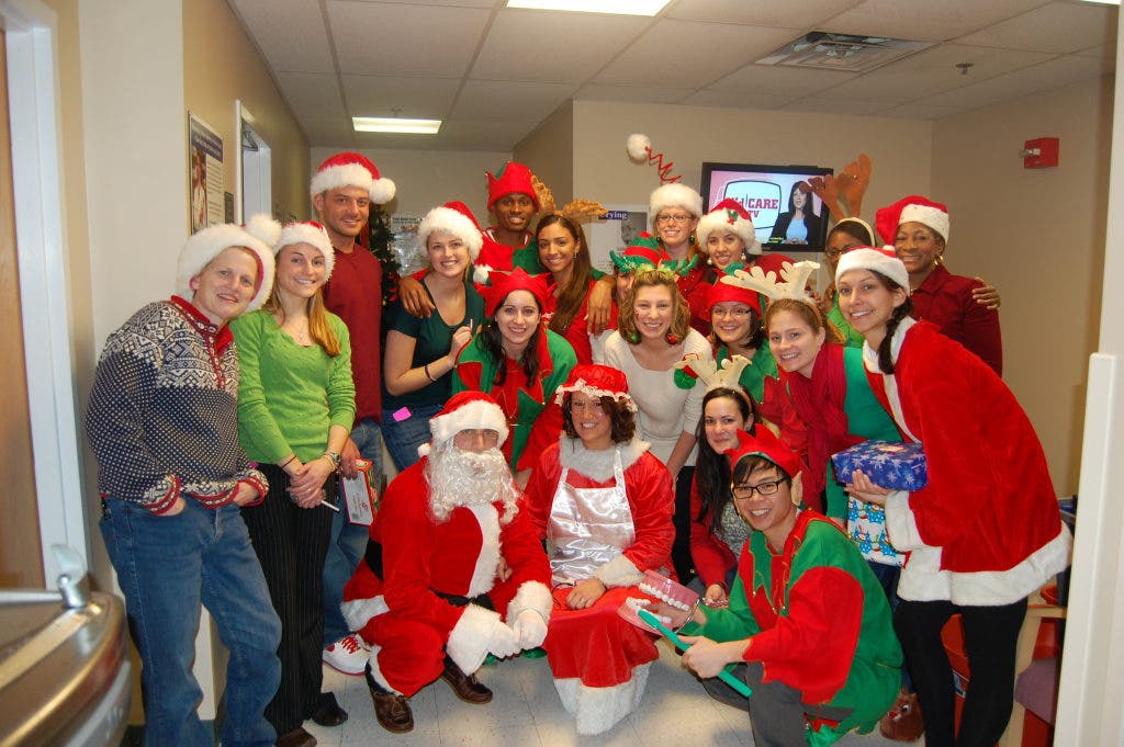 Nursing Students Bring Holiday Spirit to St. Raphael's