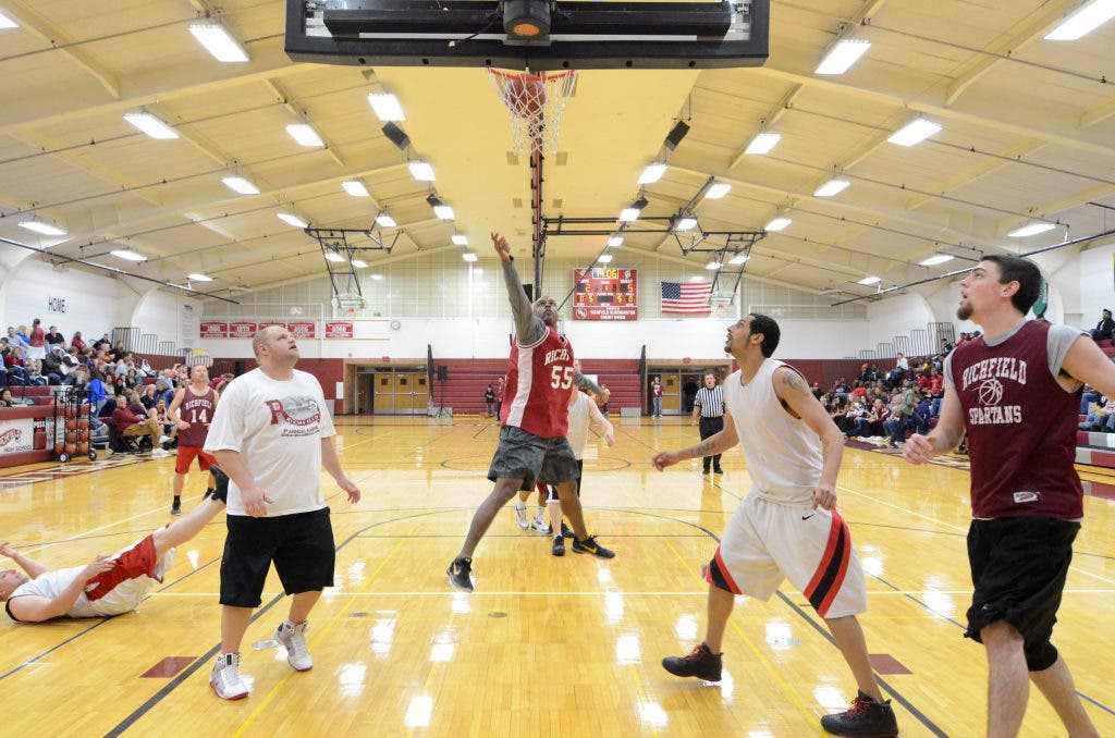 PHOTOS Former Richfield Players Return for First Alumni Basketball