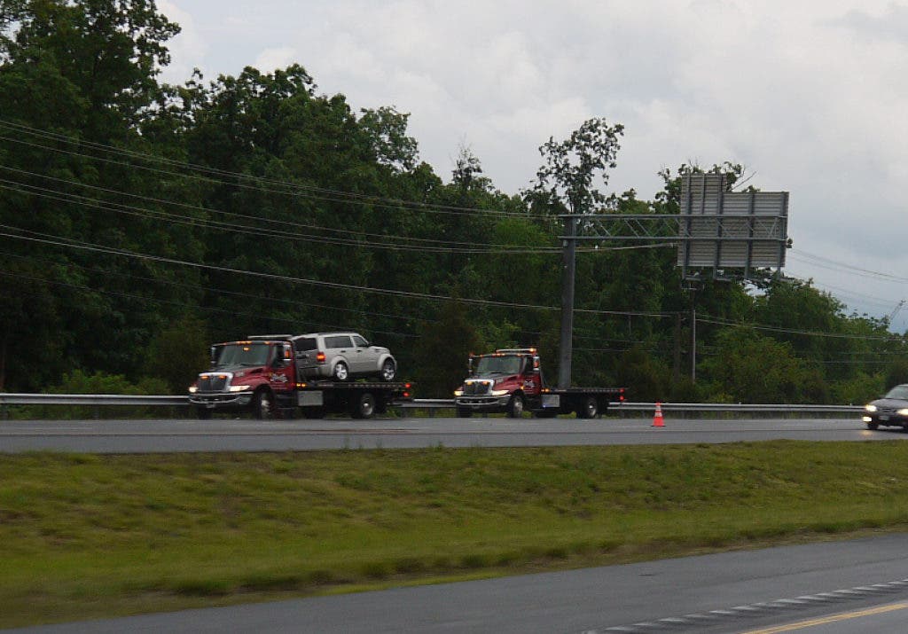 Multi-vehicle Crash Shuts Down Westbound Greenway Lanes | Ashburn, VA Patch
