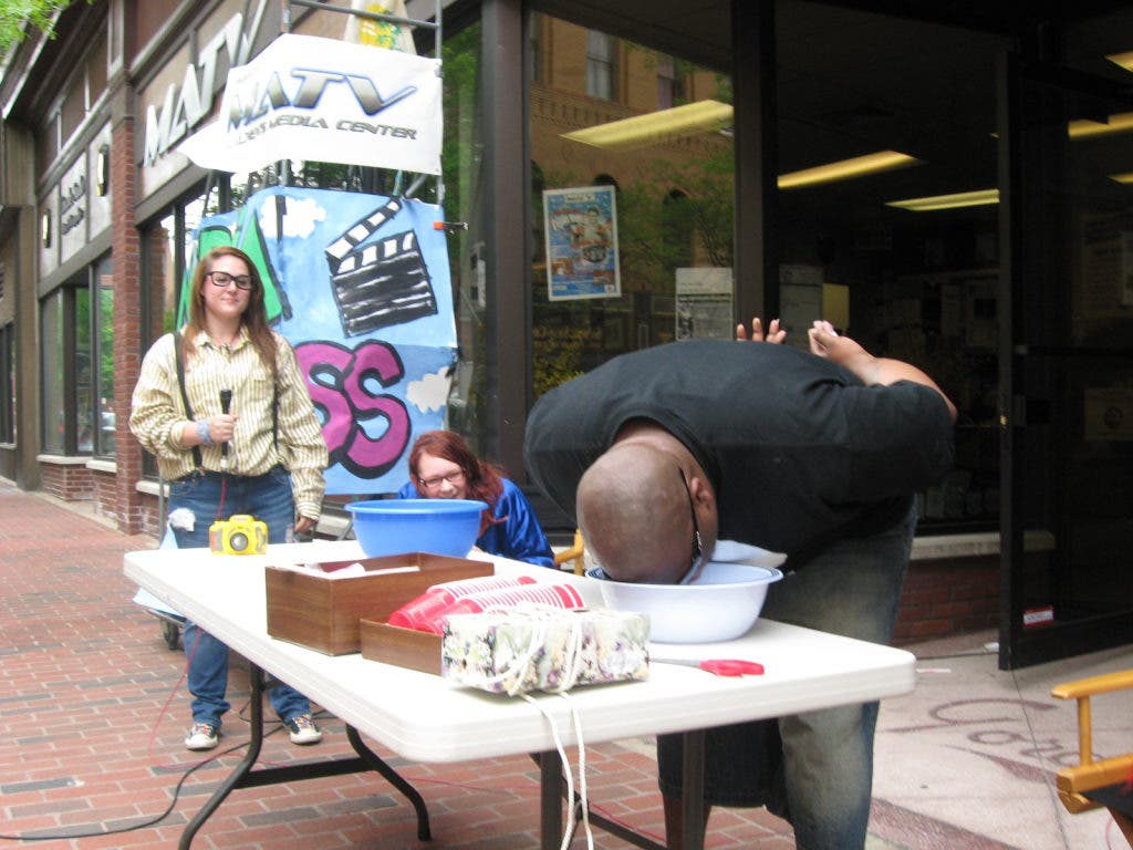 News small post card thumbnail