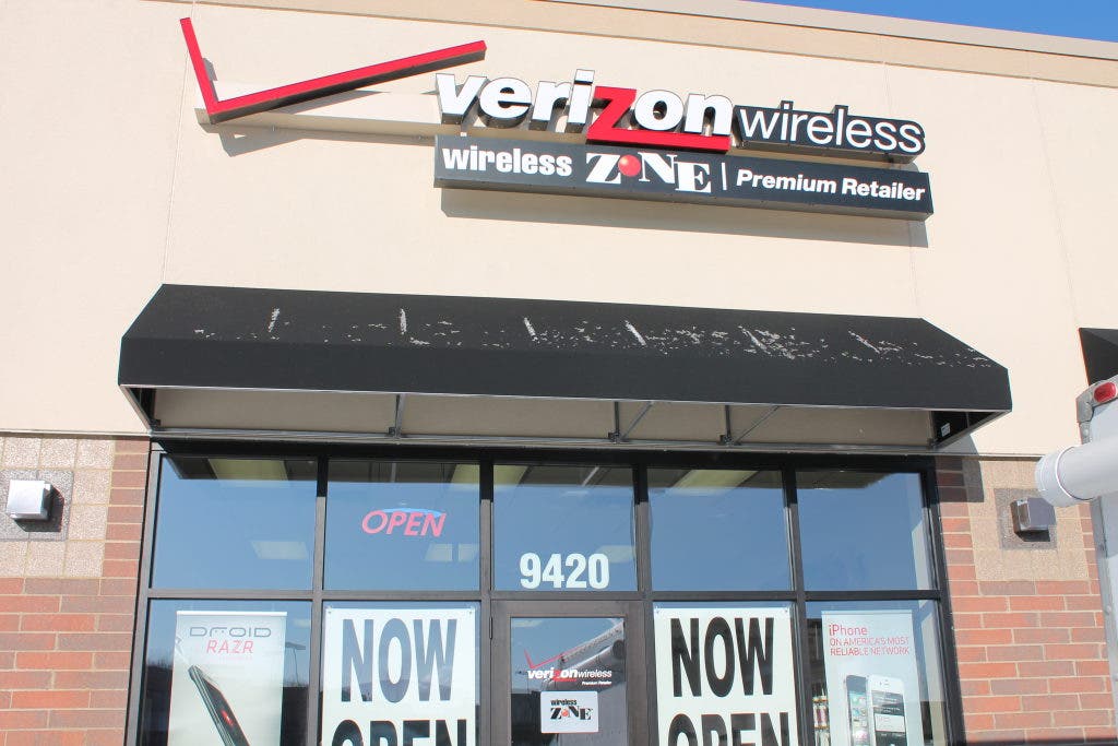 New Maple Grove Business: Verizon Wireless | Maple Grove, MN Patch