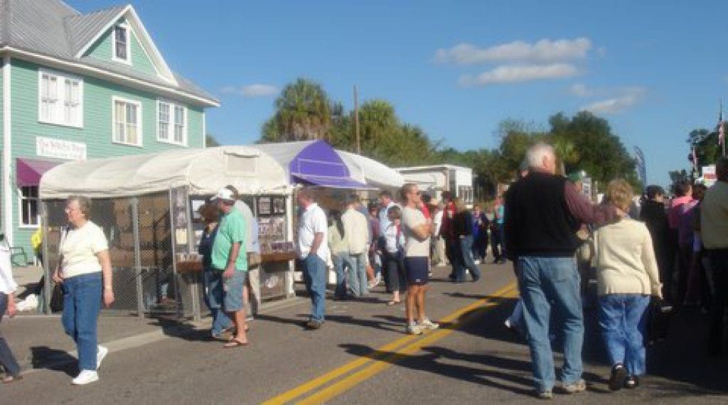 37th Annual "Harbor Art" Fine Arts & Crafts Festival Continues Sunday